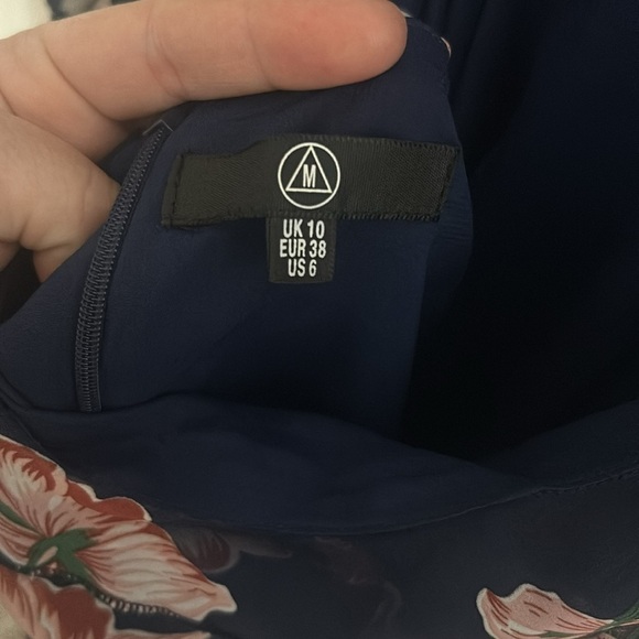 Misguided Open Back Sheer Floral Dress Size 6 - Picture 5 of 8